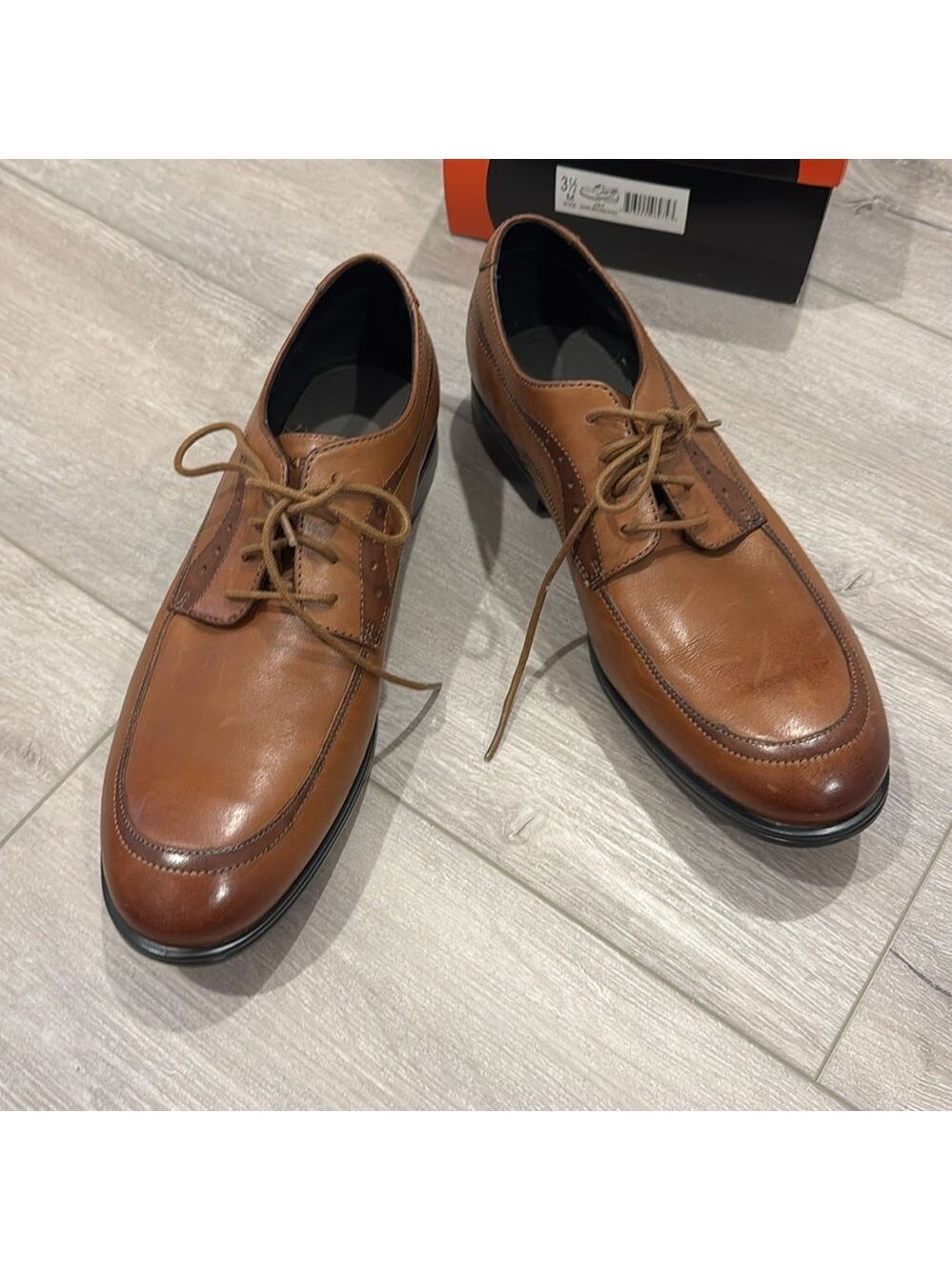 Deer Stags Tan Leather Oxfords - Picture 3 of 6